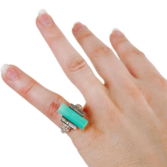 Vintage Trifari Ring Art Deco Style Green Lucite Rhinestone Size 5.75 Adjustable - Picture 6 of 16